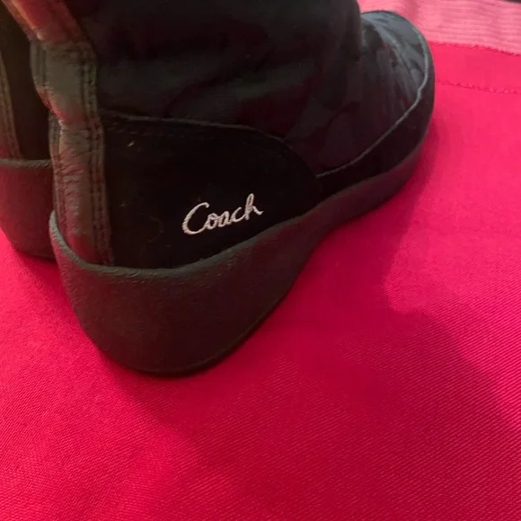 Coach Black Ankle Boots with Fur Trim - very warm and waterproof. - Picture 4 of 8